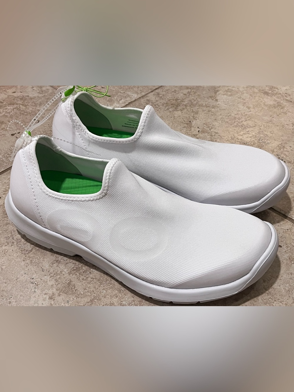 OOFOS OOMG Sport Men's 10 White Comfort Running Shoes Recovery $120 NEW NWT